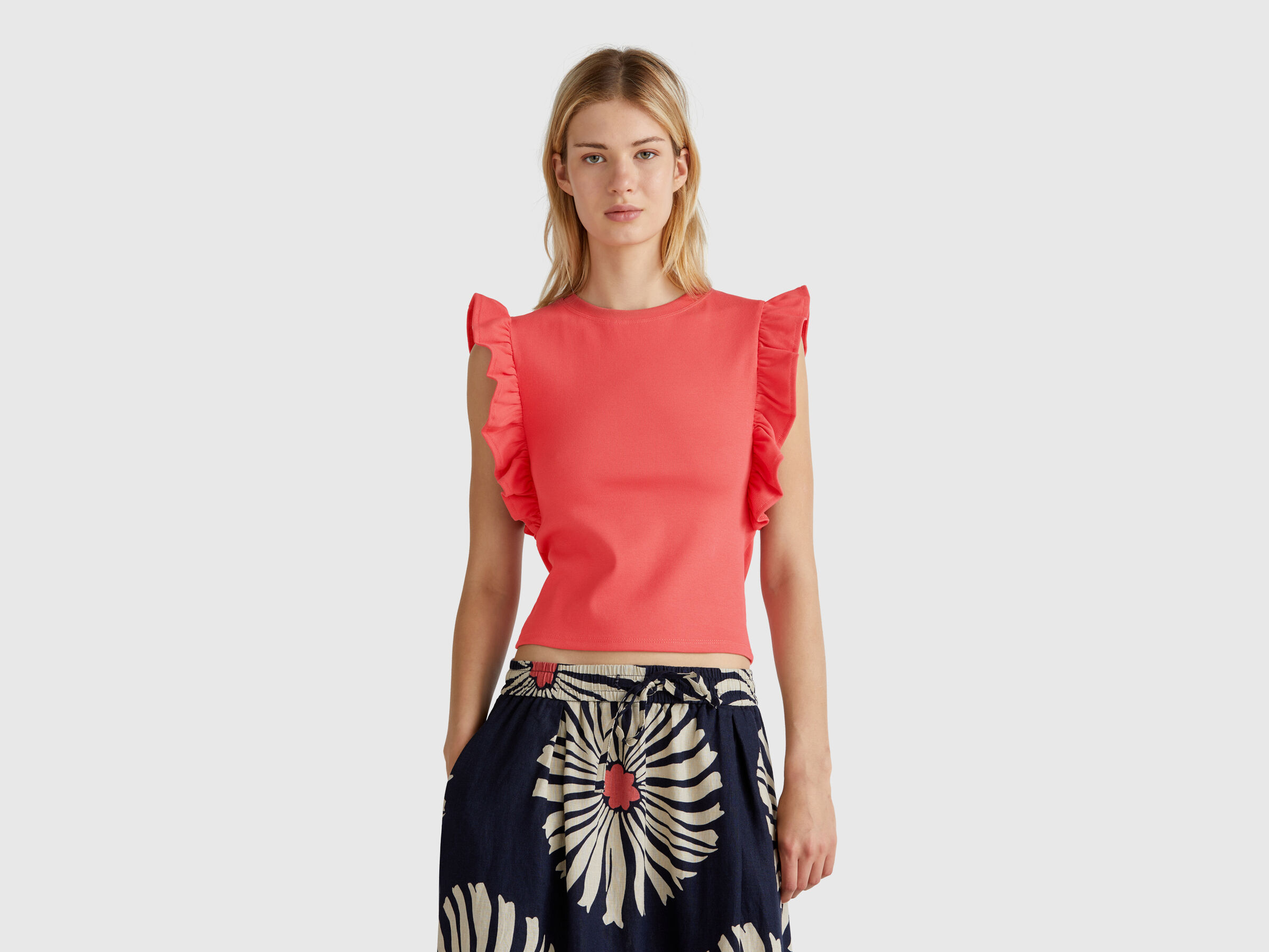 SLEEVELESS SWEATER Femme image number 0