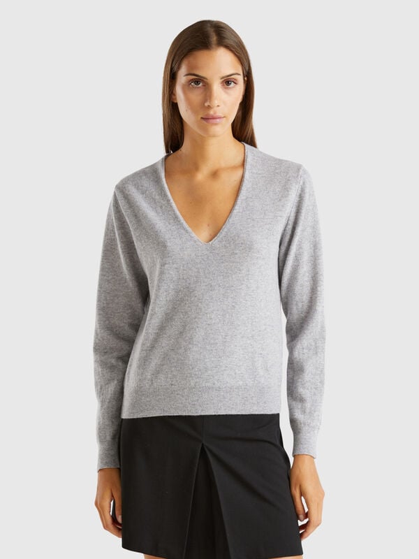 Pull col en V gris chiné en pure laine mérinos Femme