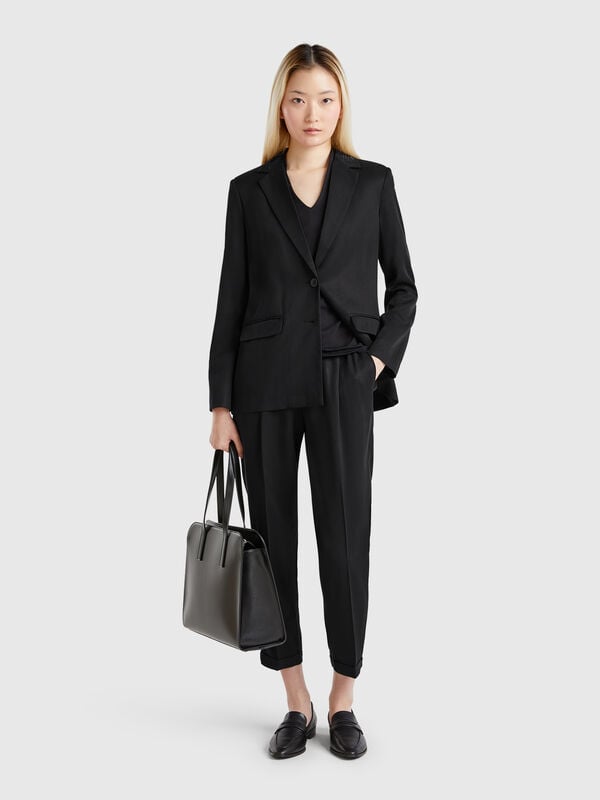 Pantalon fluide avec revers Femme