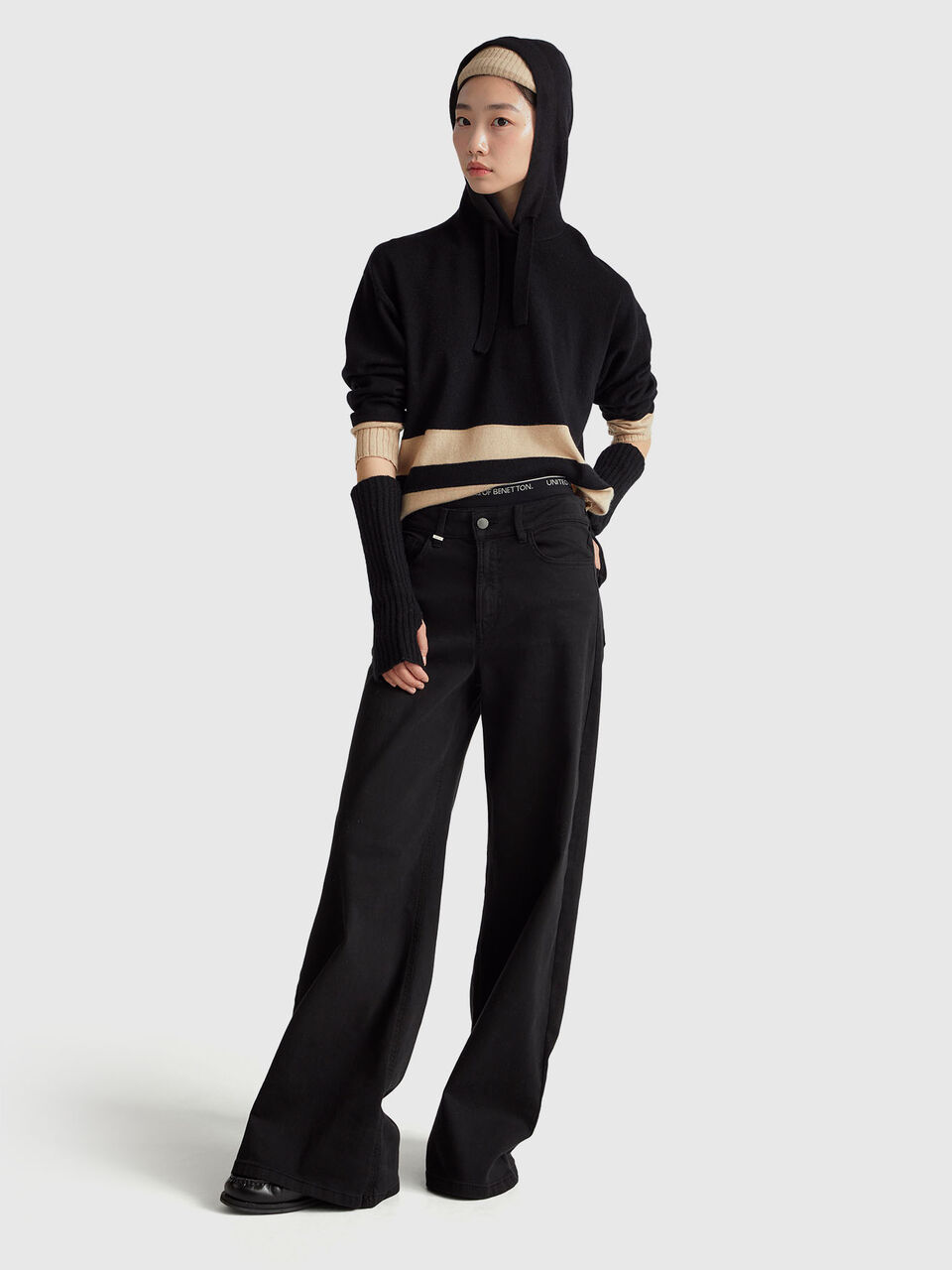 SWEATER W/HOOD Femme image number null