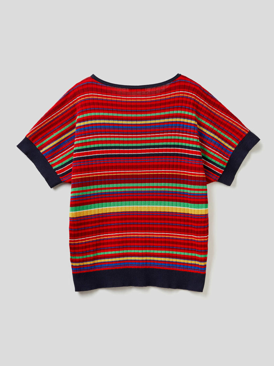 Pull manches courtes à rayures multicolores image number 2