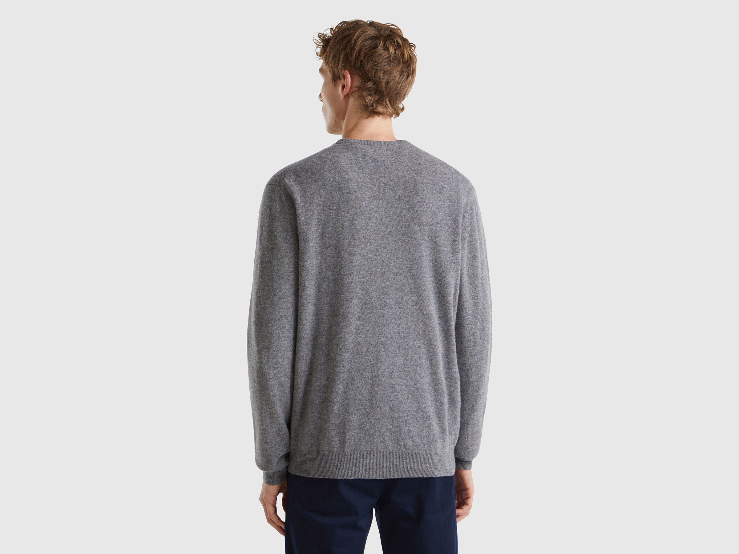 V NECK SWEATER L/S Homme image number 1