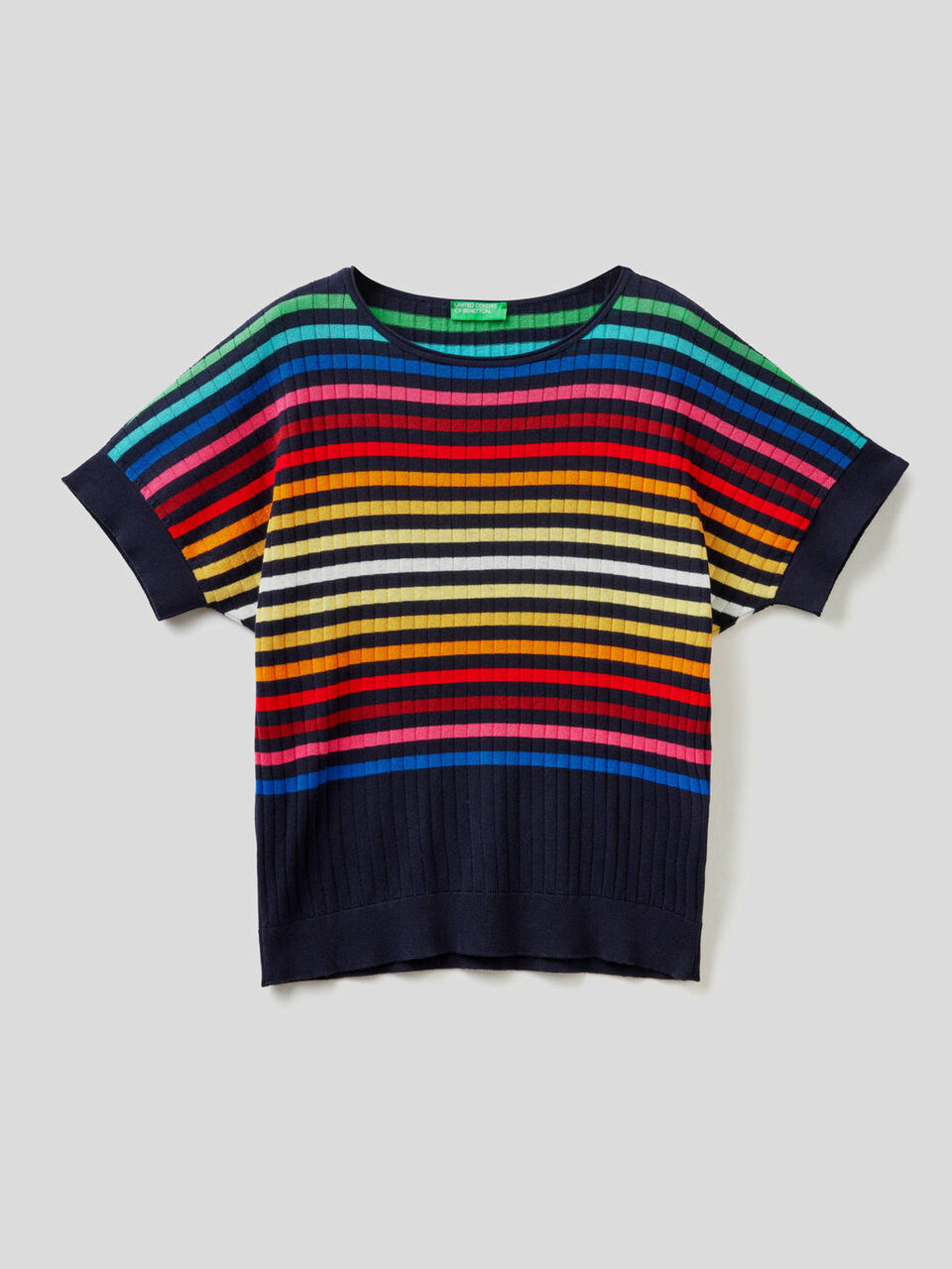 Pull manches courtes à rayures multicolores image number 1