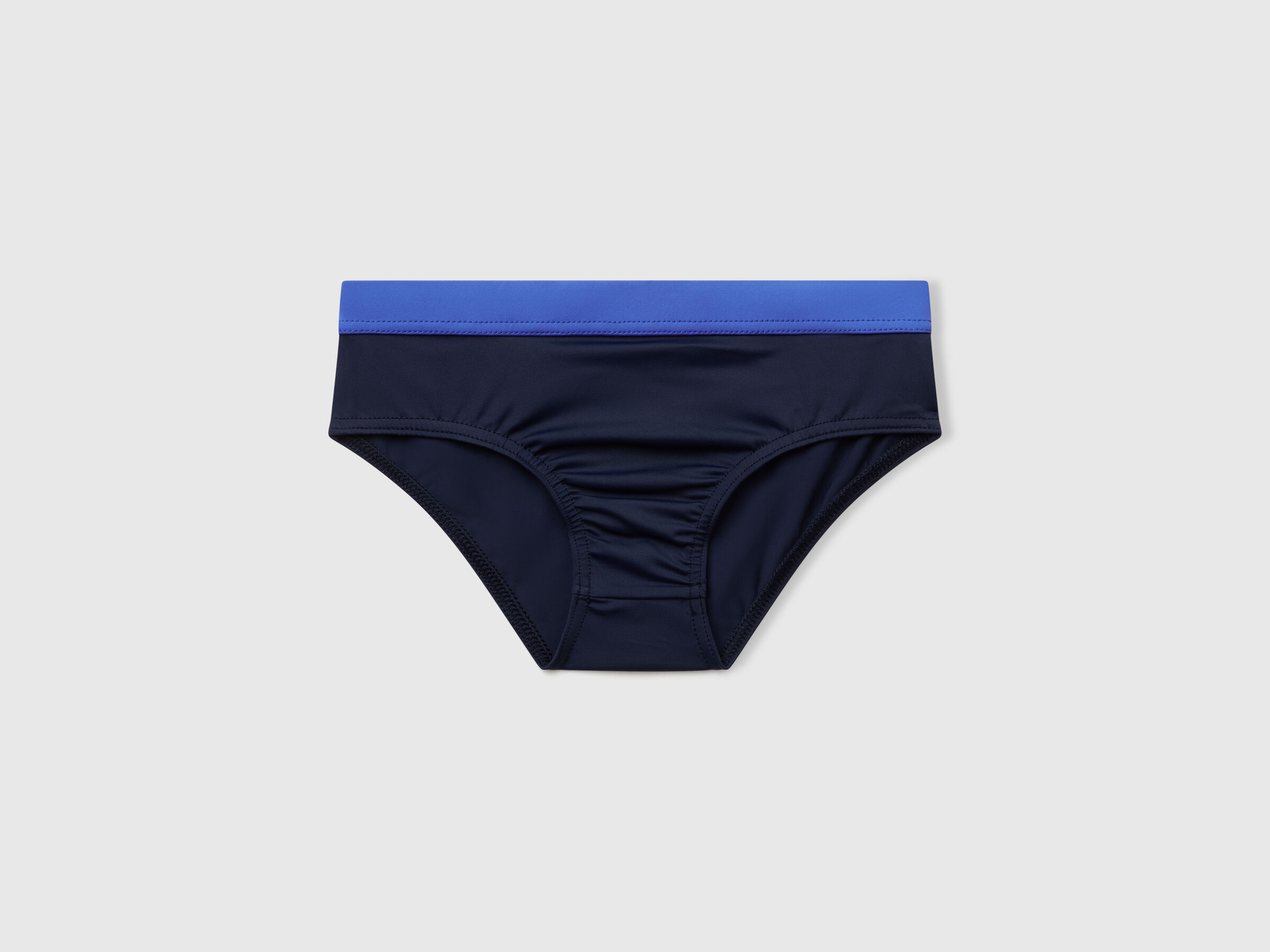 SWIMMING BRIEFS Garçon image number 0
