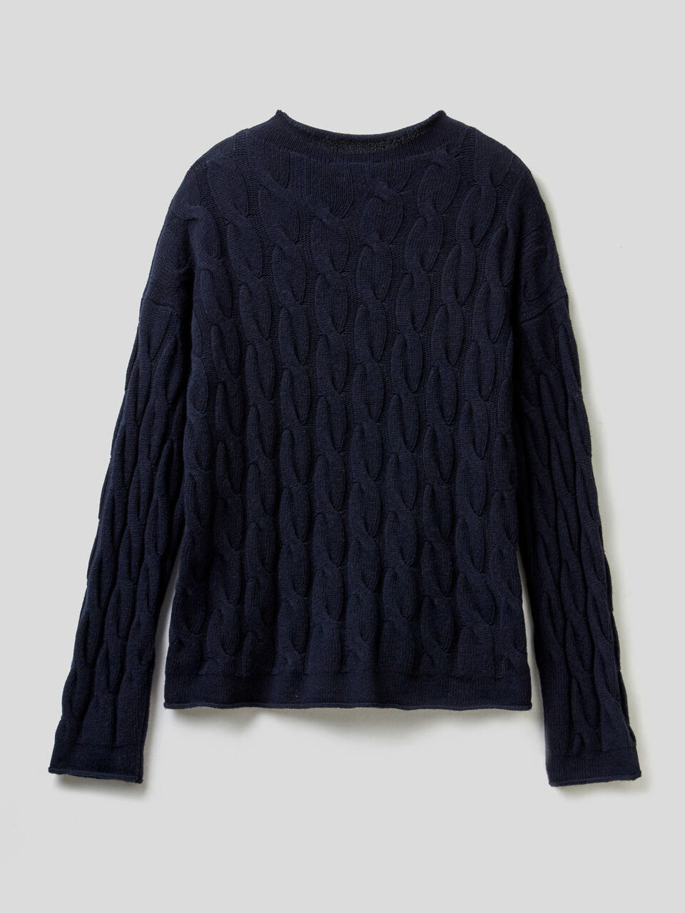 Pull avec torsades image number 2