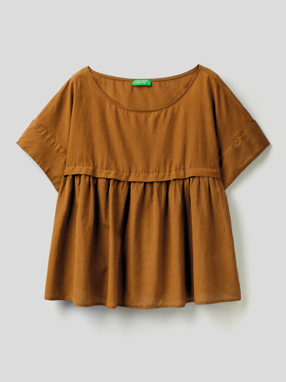 Blouse légère avec grand volant image number 1