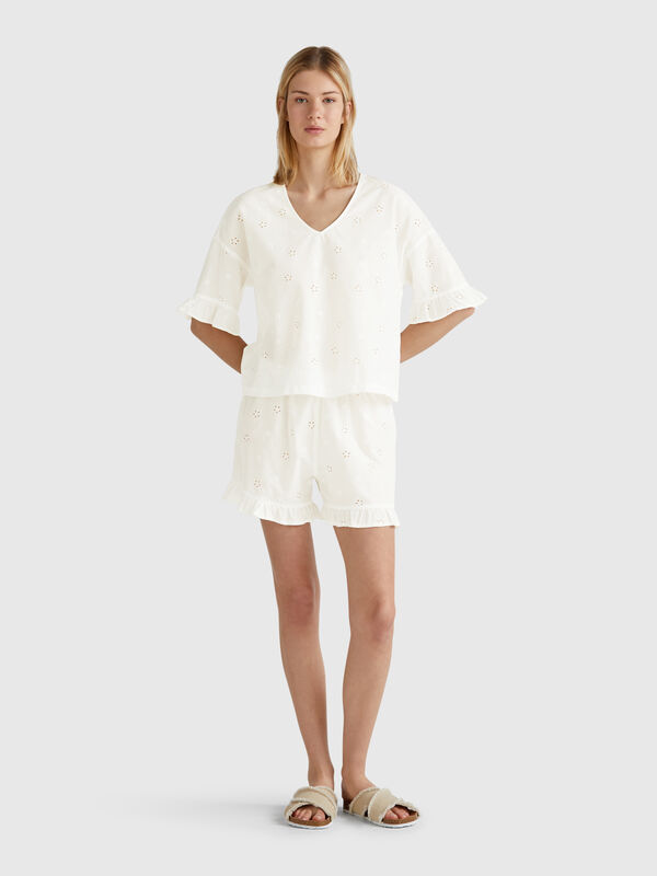 Pyjama avec broderie de fleurs Femme