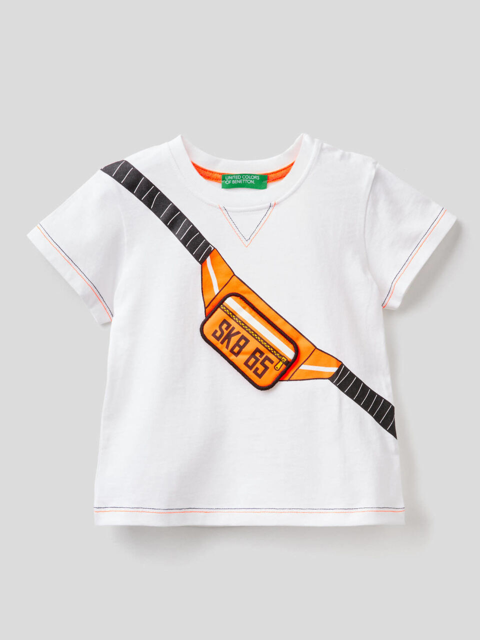 T-shirt avec application 3D image number 1