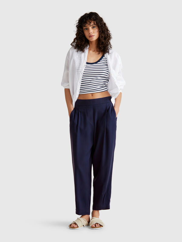 Pantalon fluide à plis Femme