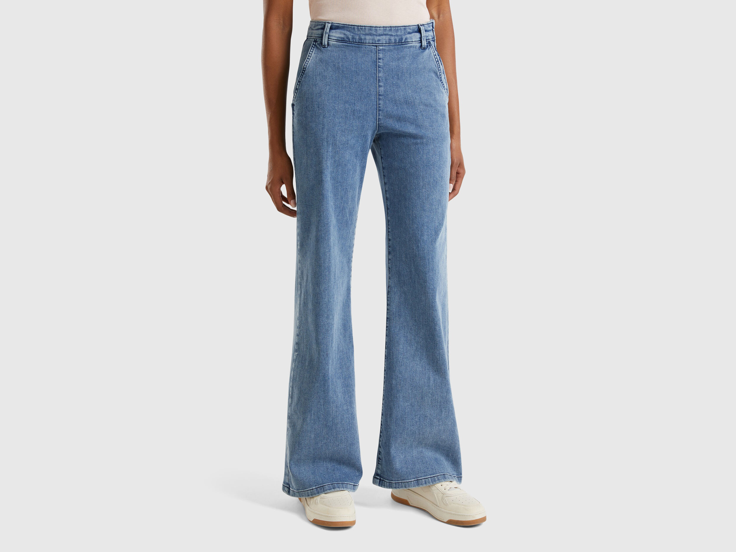 Jeans Evases Femme Nouvelle Collection 2024 Benetton