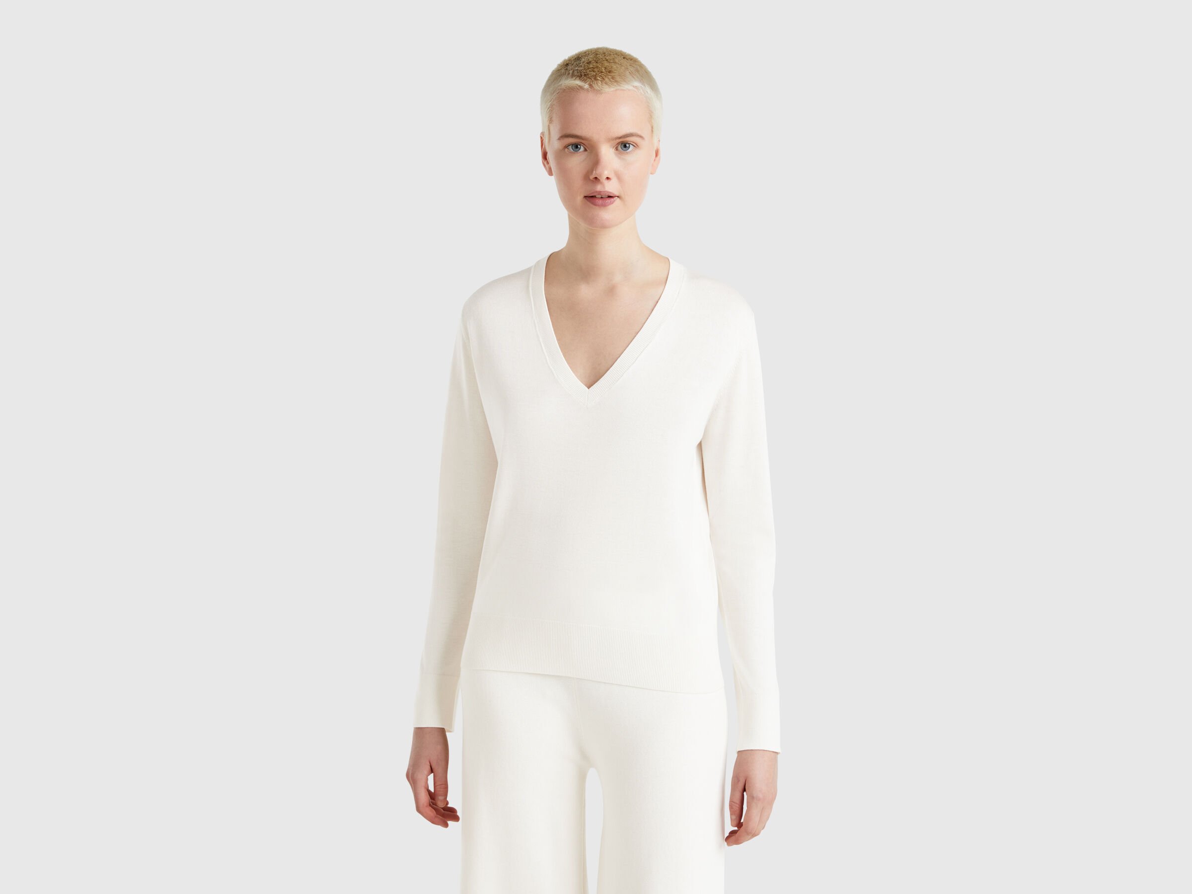 V NECK SWEATER L/S Femme image number 0