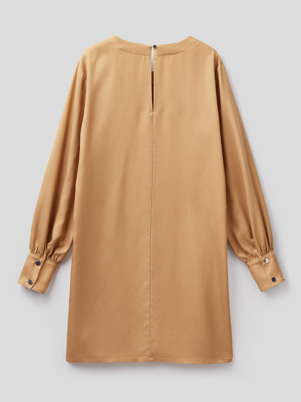 Robe avec manches bouffantes image number 2