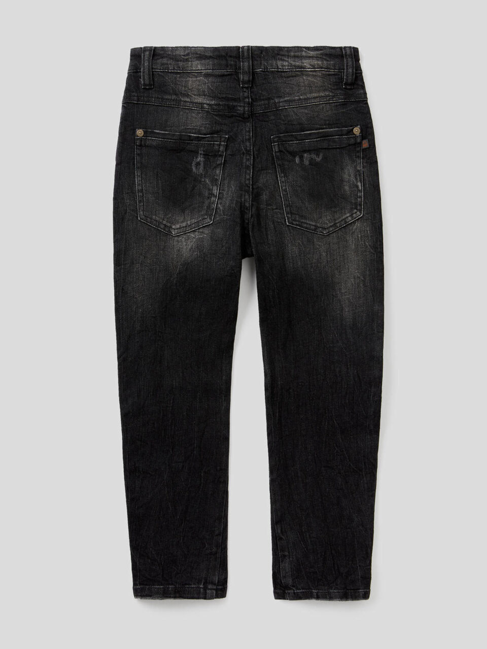 Jeans coupe carrot en coton stretch image number 2