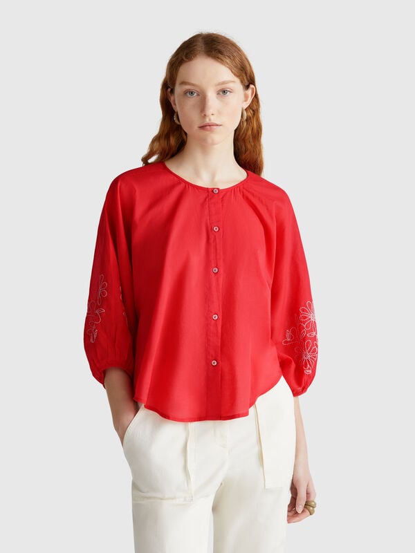 Blouse avec broderie florale Femme
