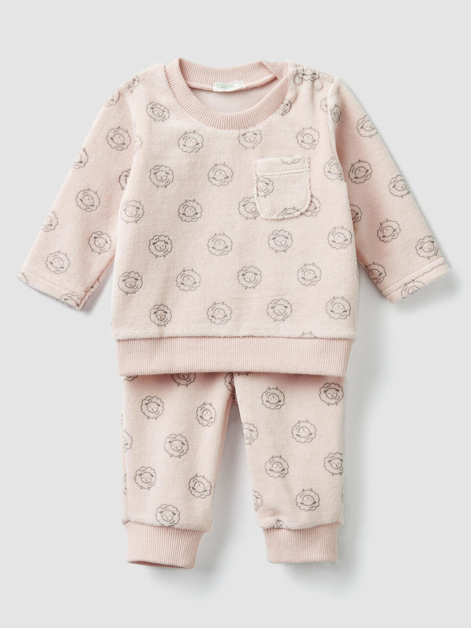 Pyjama en chenille à motifs image number 1