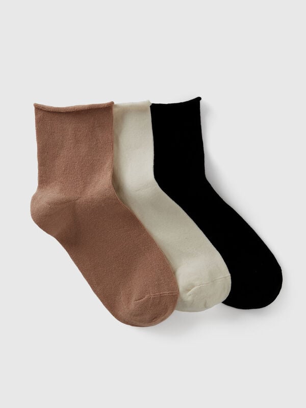 Trois paires de chaussettes longues Femme