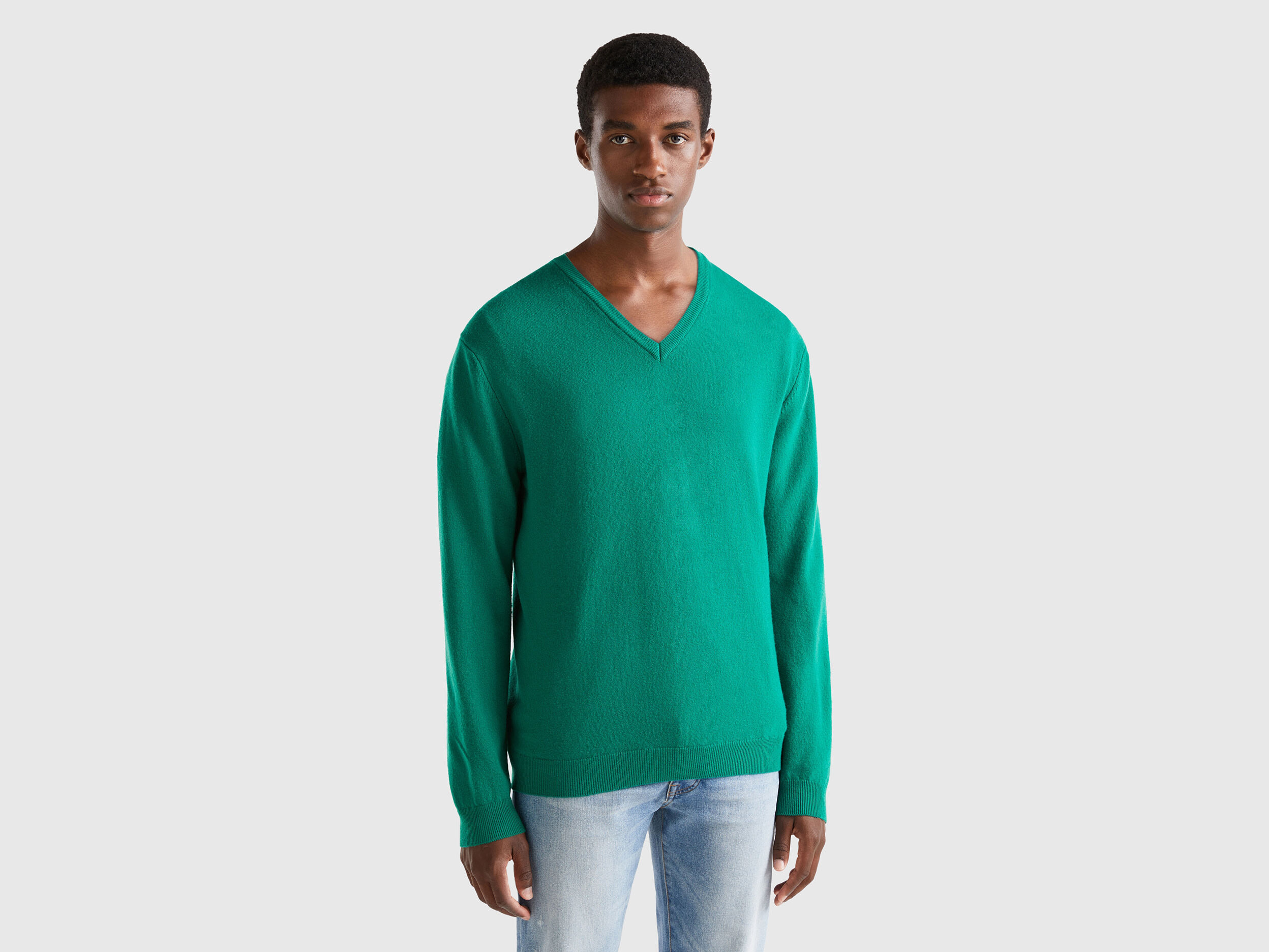 Pull vert col en V en pure laine m rinos Vert Benetton