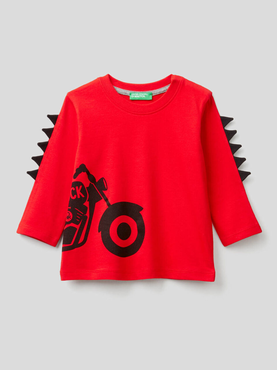 T-shirt avec applications 3D image number 1