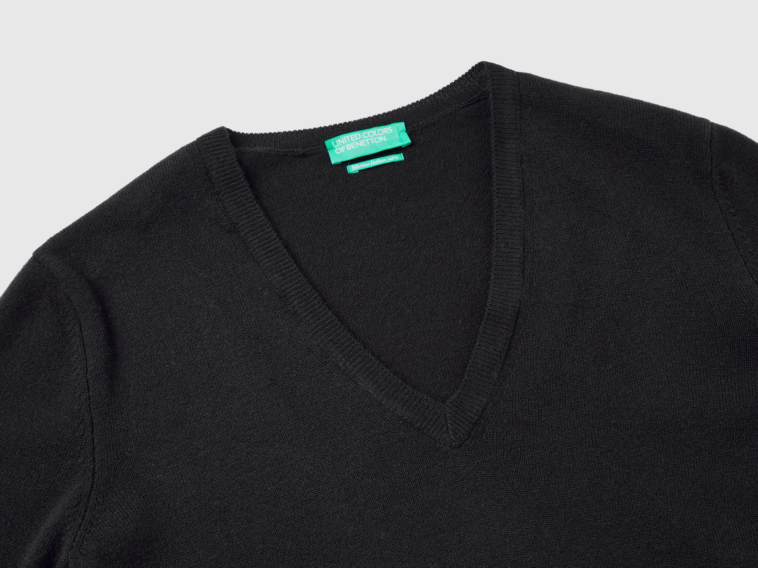 Benetton pull femme col discount v