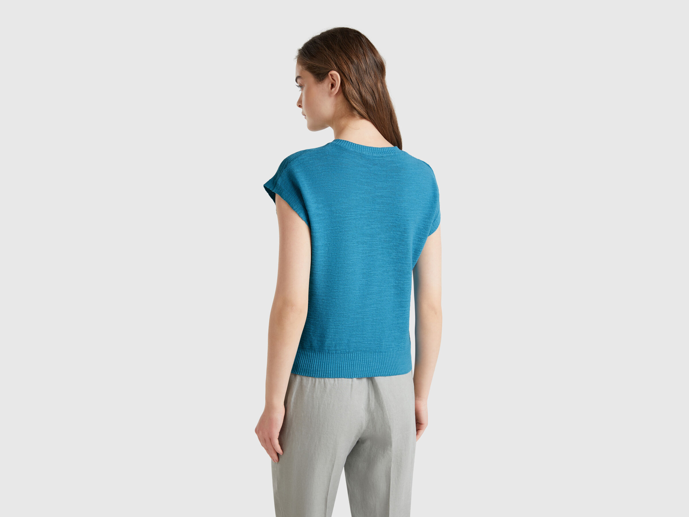SLEEVELESS SWEATER Femme image number 1
