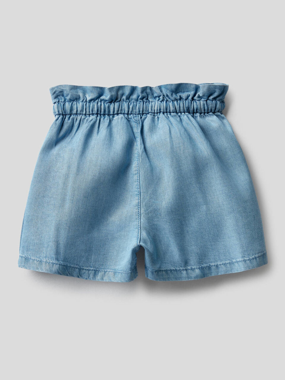 Short à taille haute en jeans léger image number 2