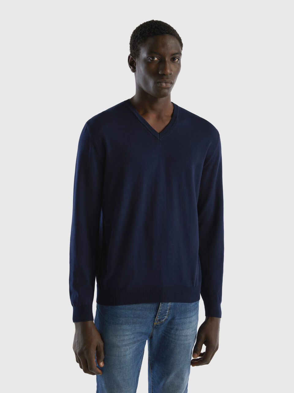 Pulls Col en V Homme Nouvelle Collection 2024 Benetton