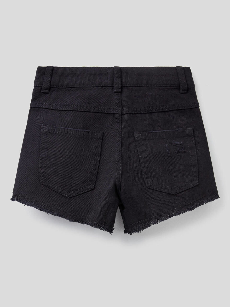 Short avec aspect usé image number 2