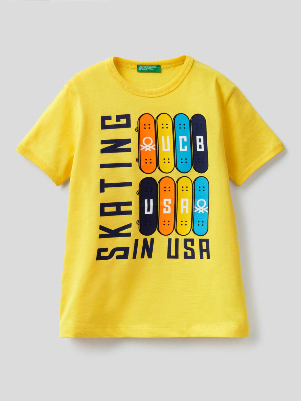 T-shirt avec grand imprimé skateboard image number 1