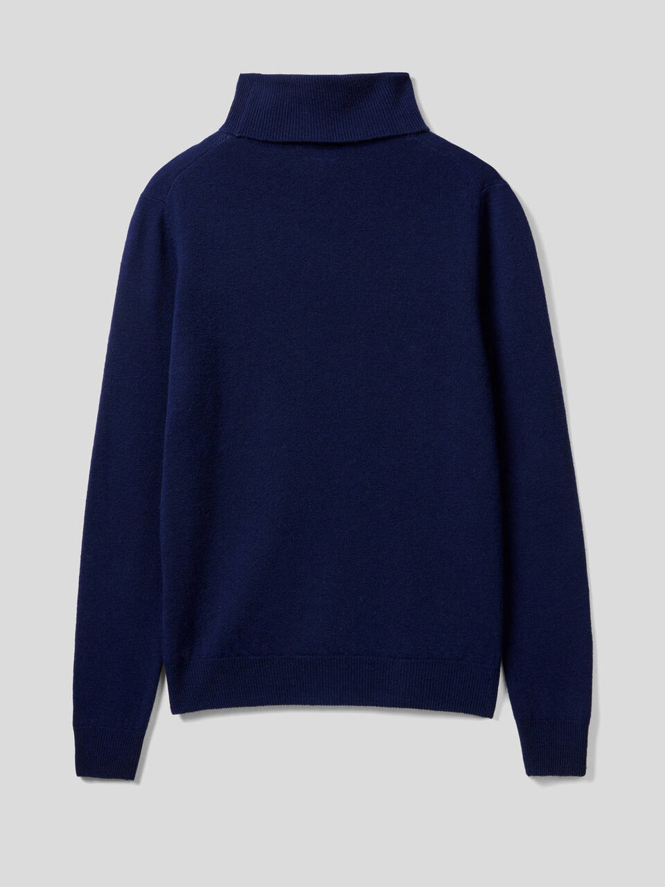 Pull chaud col roulé en pure laine vierge image number 2
