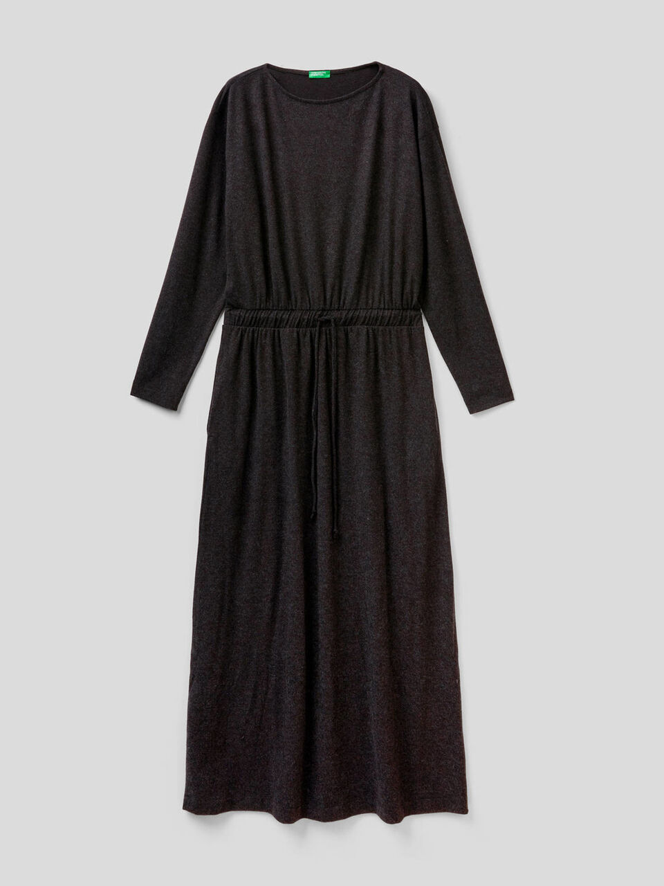 Robe longue fluide avec cordon de serrage image number 1
