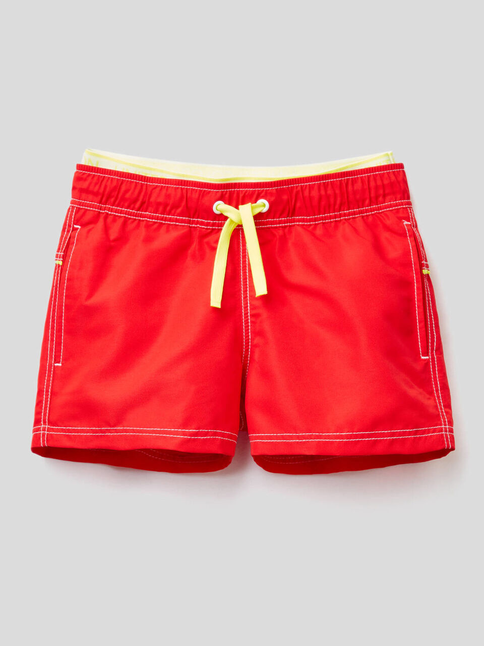 Boxer de bain avec effet de superposition à la taille image number 1