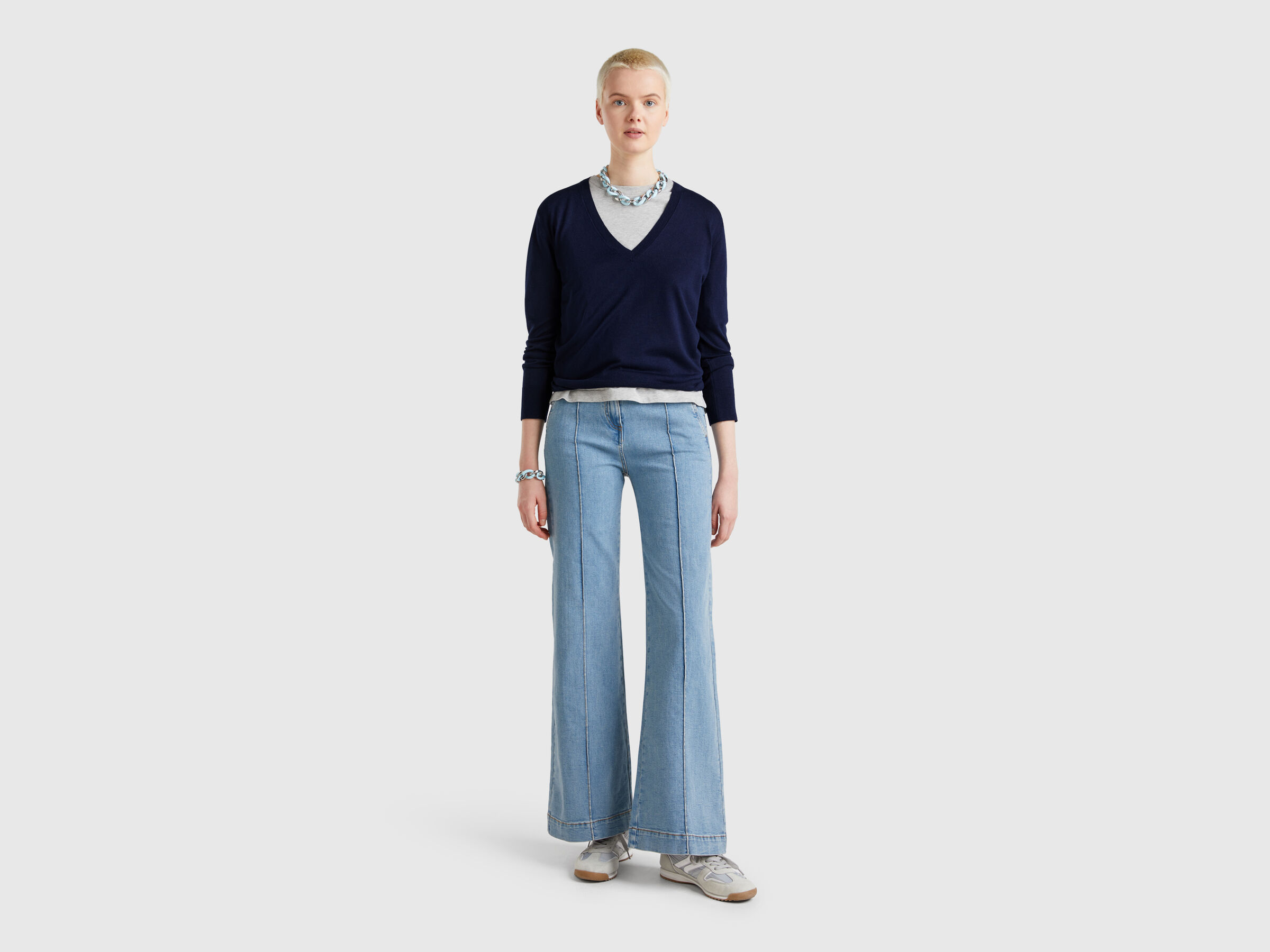 V NECK SWEATER L/S Femme image number 2