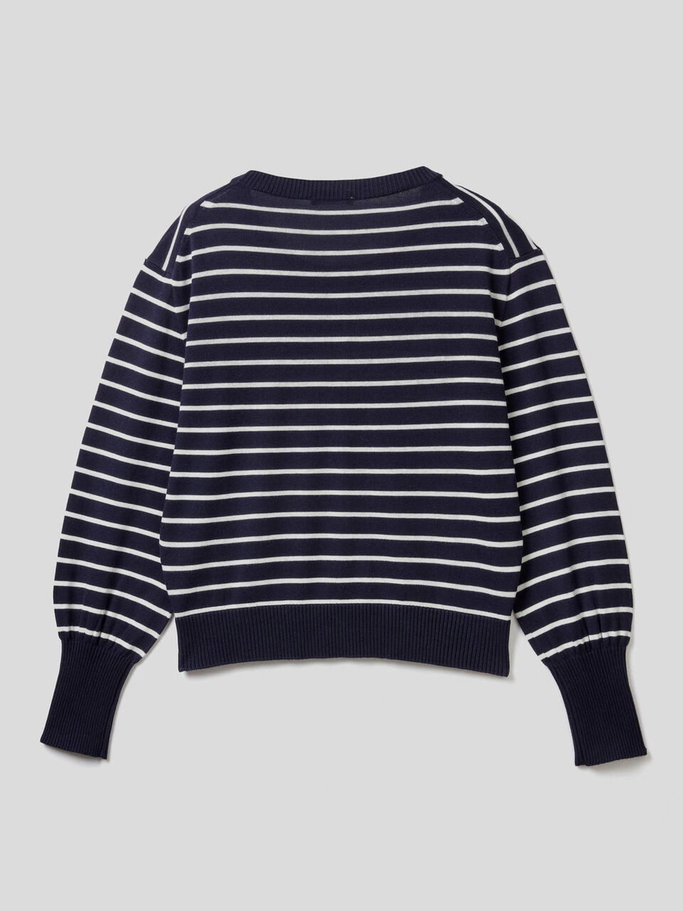 Pull avec manches bouffantes image number 2