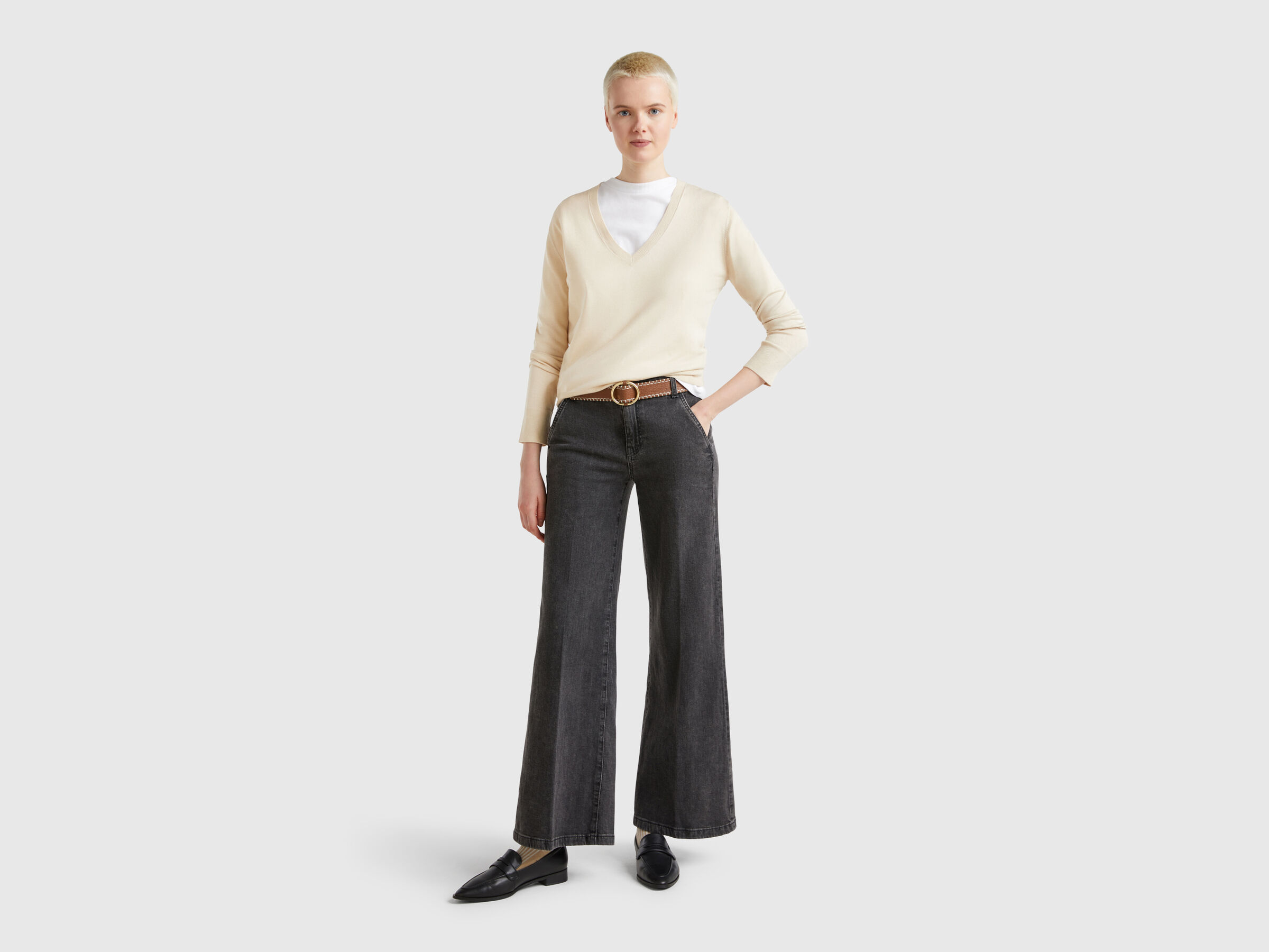 V NECK SWEATER L/S Femme image number 2