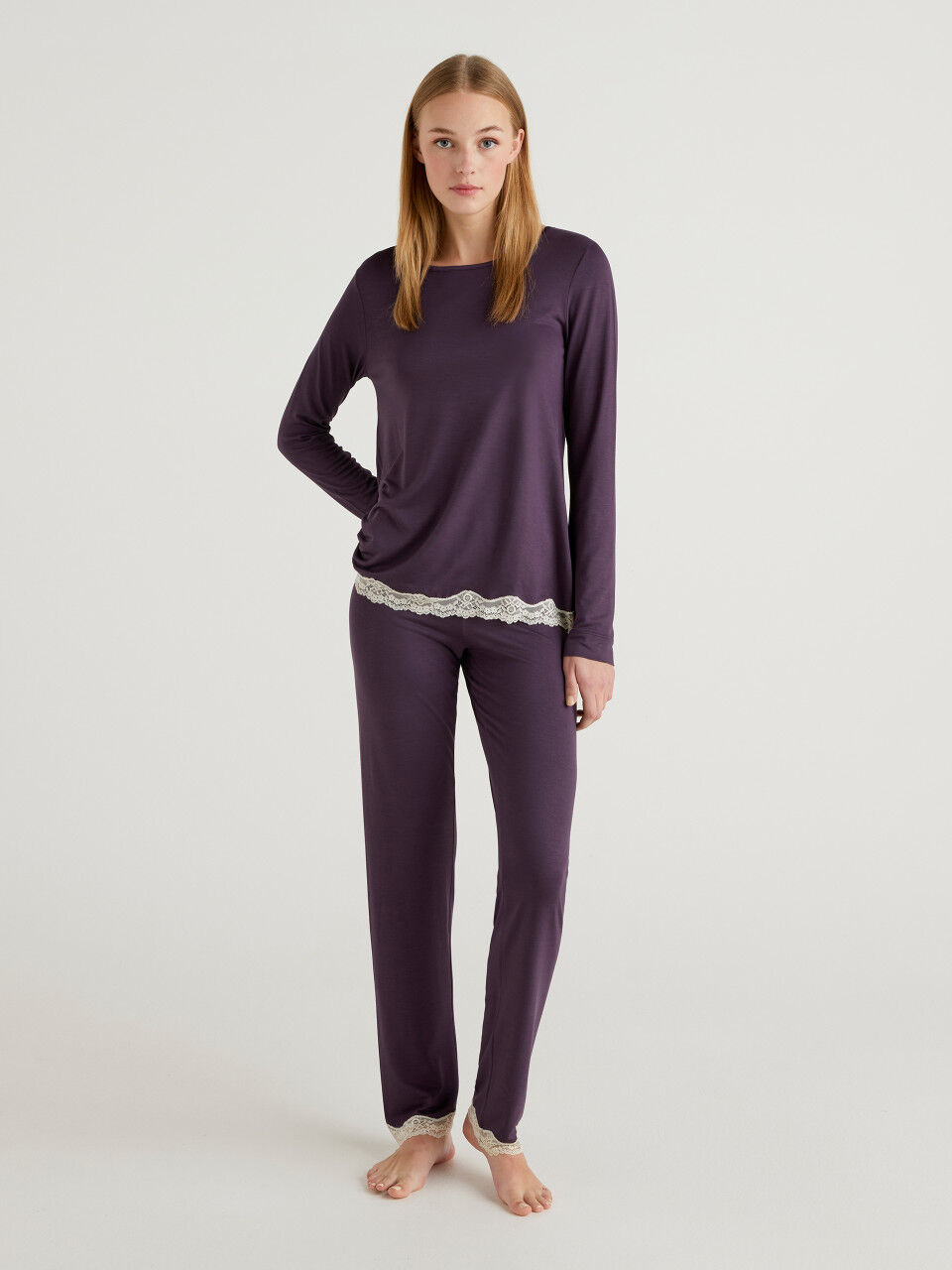 Femme Vêtements Vêtements de nuit Pyjamas Pyjama En Coton Mélangé Stretch Benetton en coloris Violet 