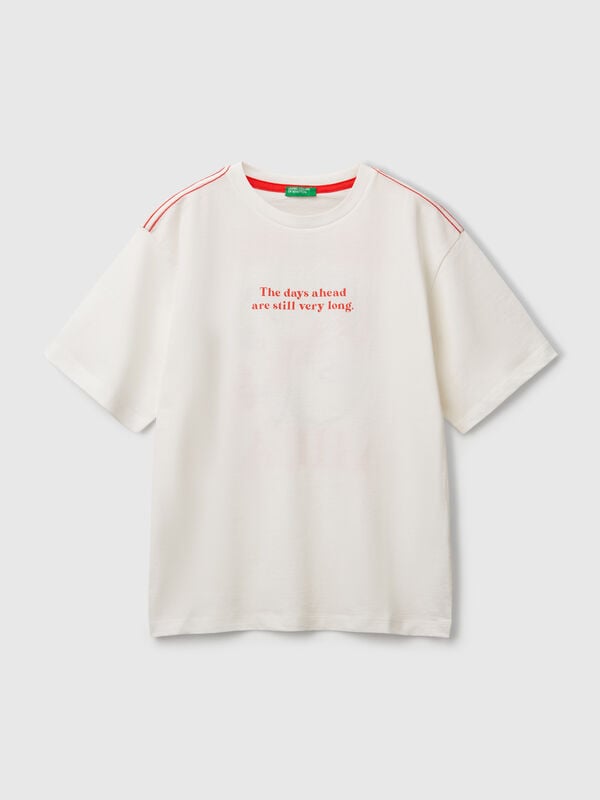 T-shirt avec slogan imprimé et broderie Garçon
