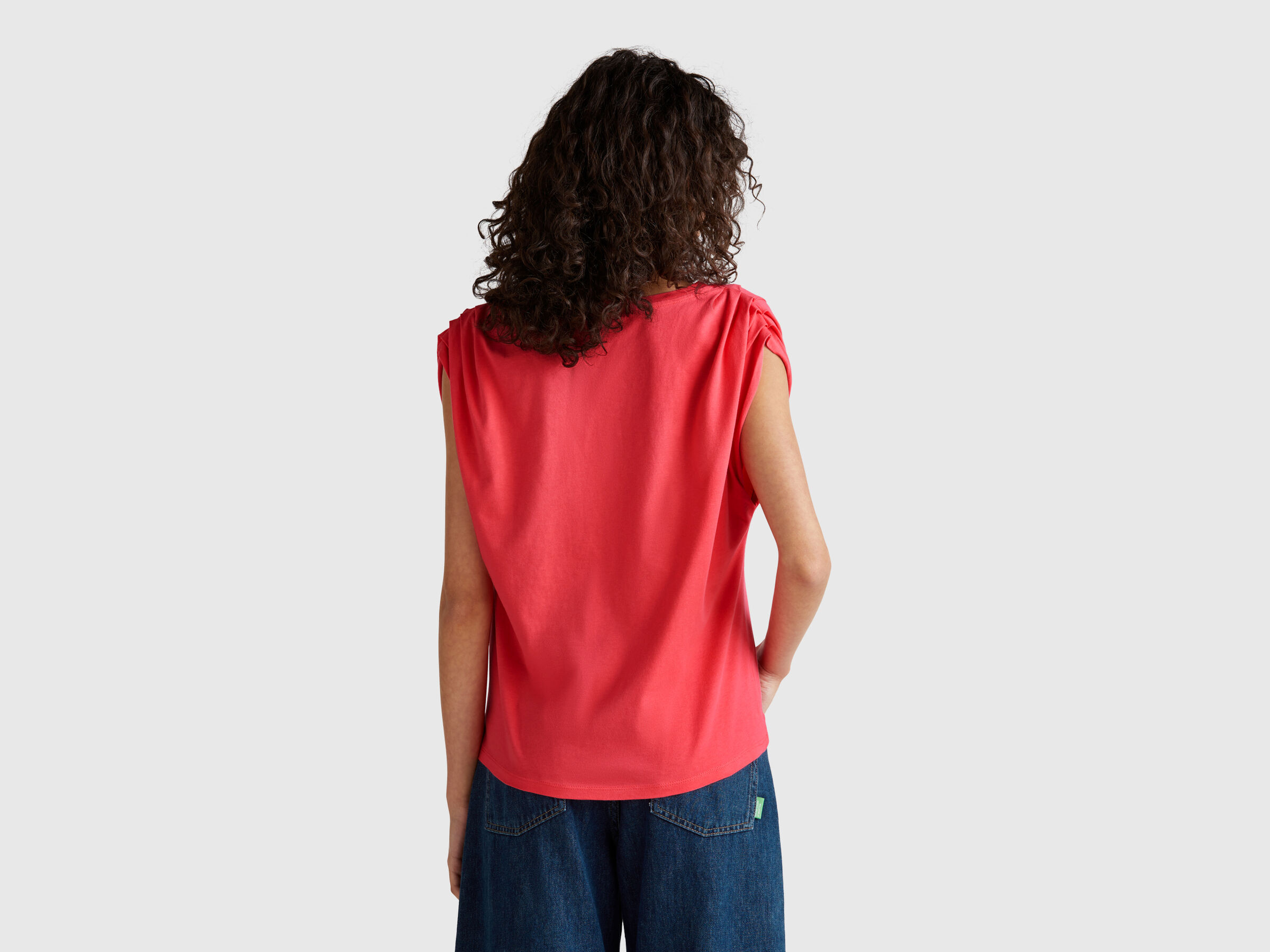 SLEEVELESS SWEATER Femme image number 1