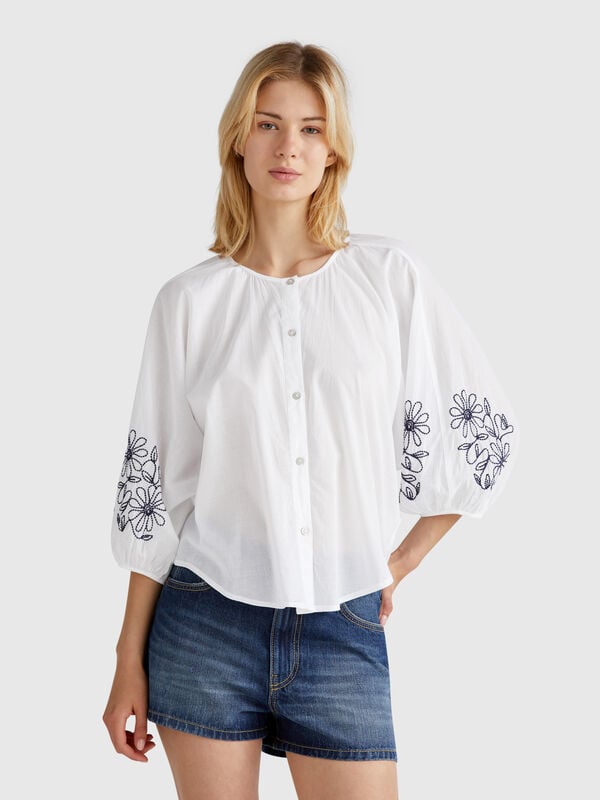 Blouse avec broderie florale Femme