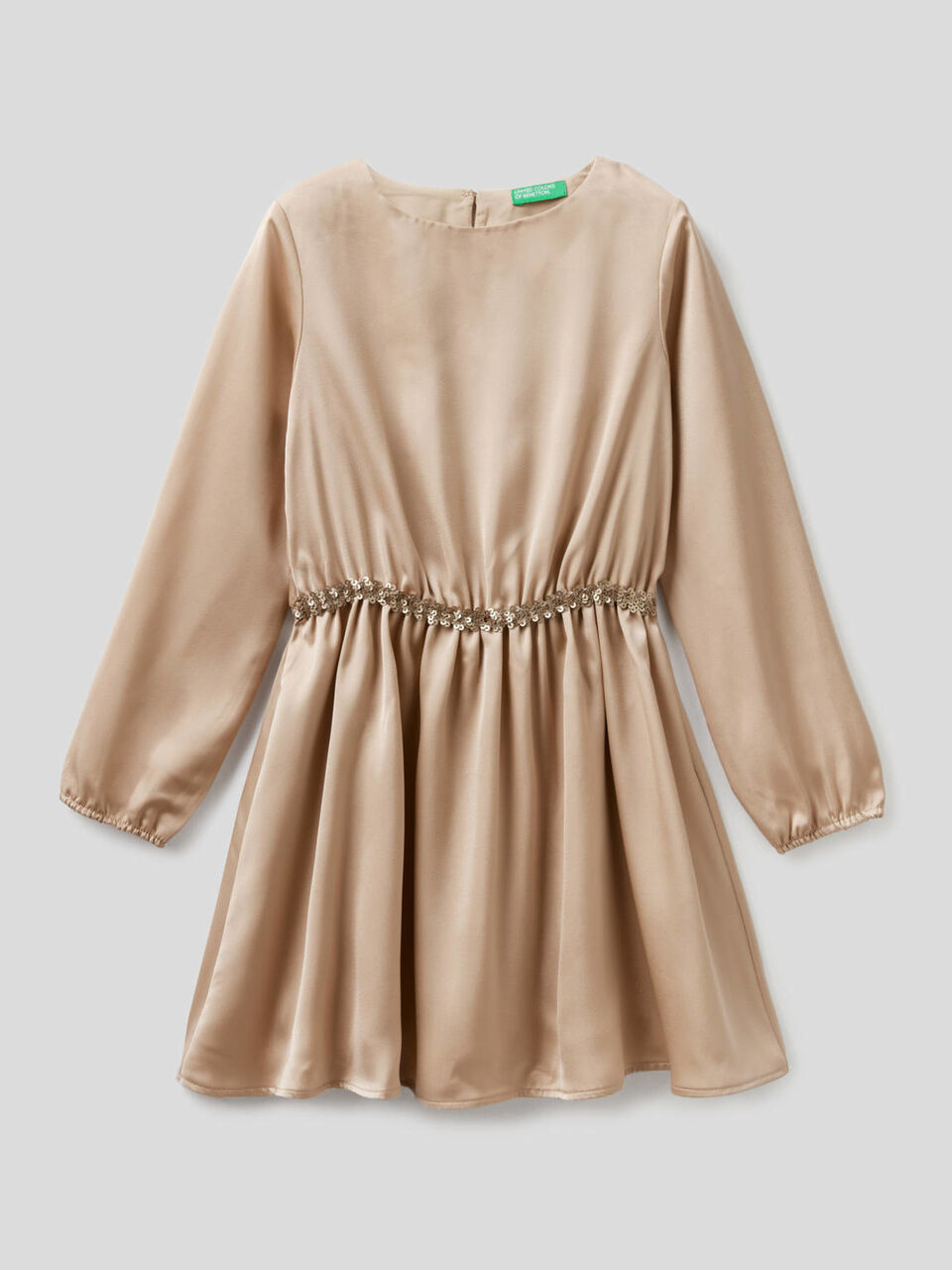 Robe en satin avec détail à paillettes image number 1