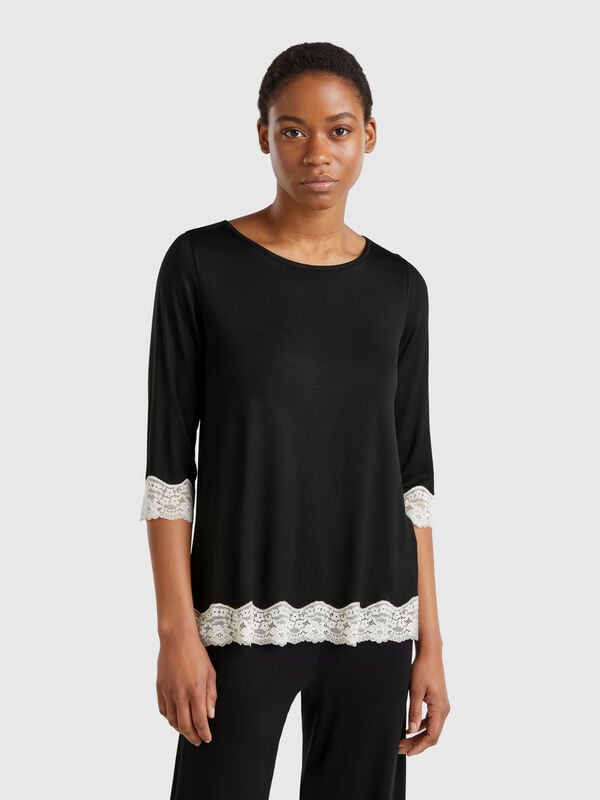 T-shirt avec détails en dentelle Femme