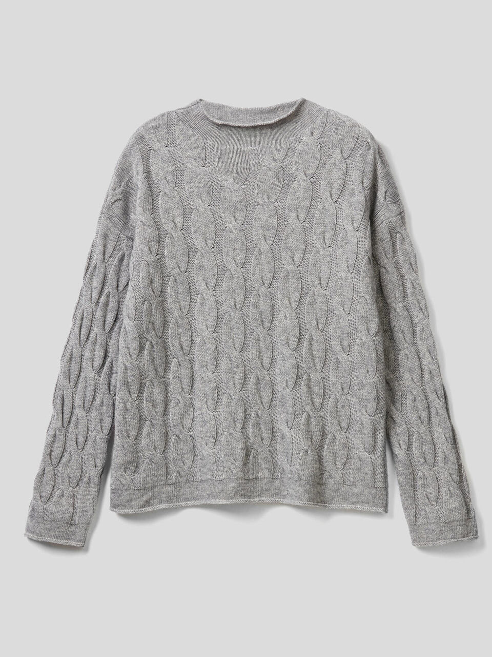 Pull avec torsades image number 1